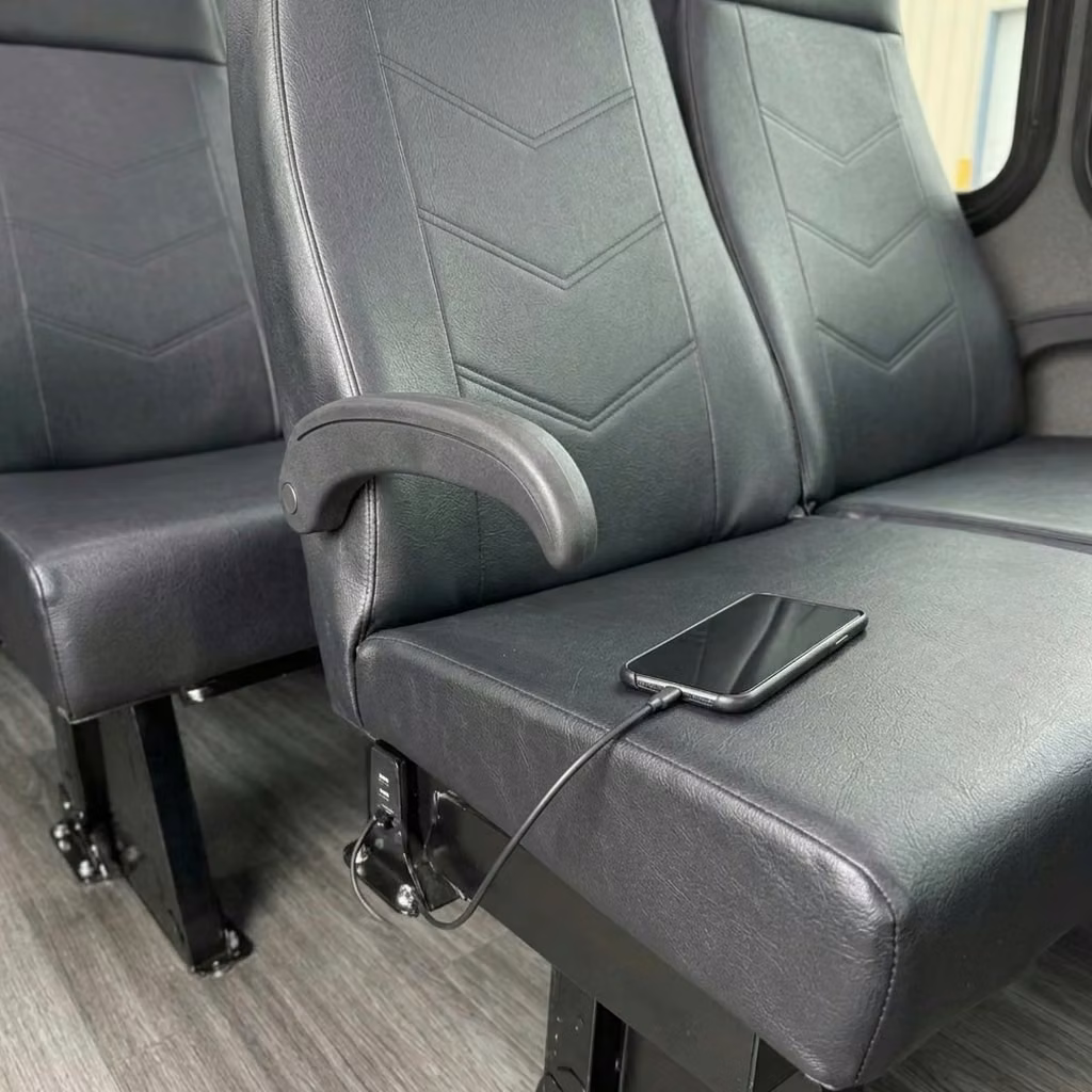 rome 15 passenger minibus usb charging