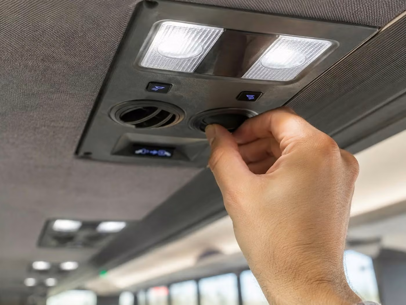 rome 20 passenger minibus air conditioning