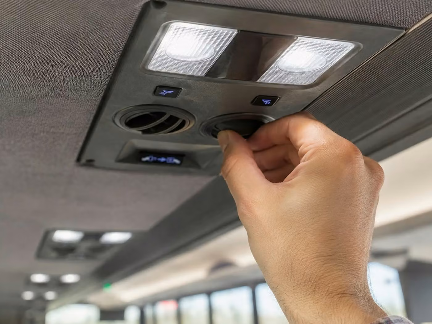 rome 25 passenger minibus air conditioning