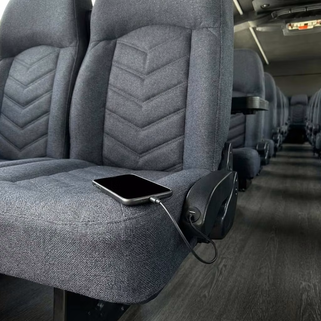 rome 25 passenger minibus usb charging