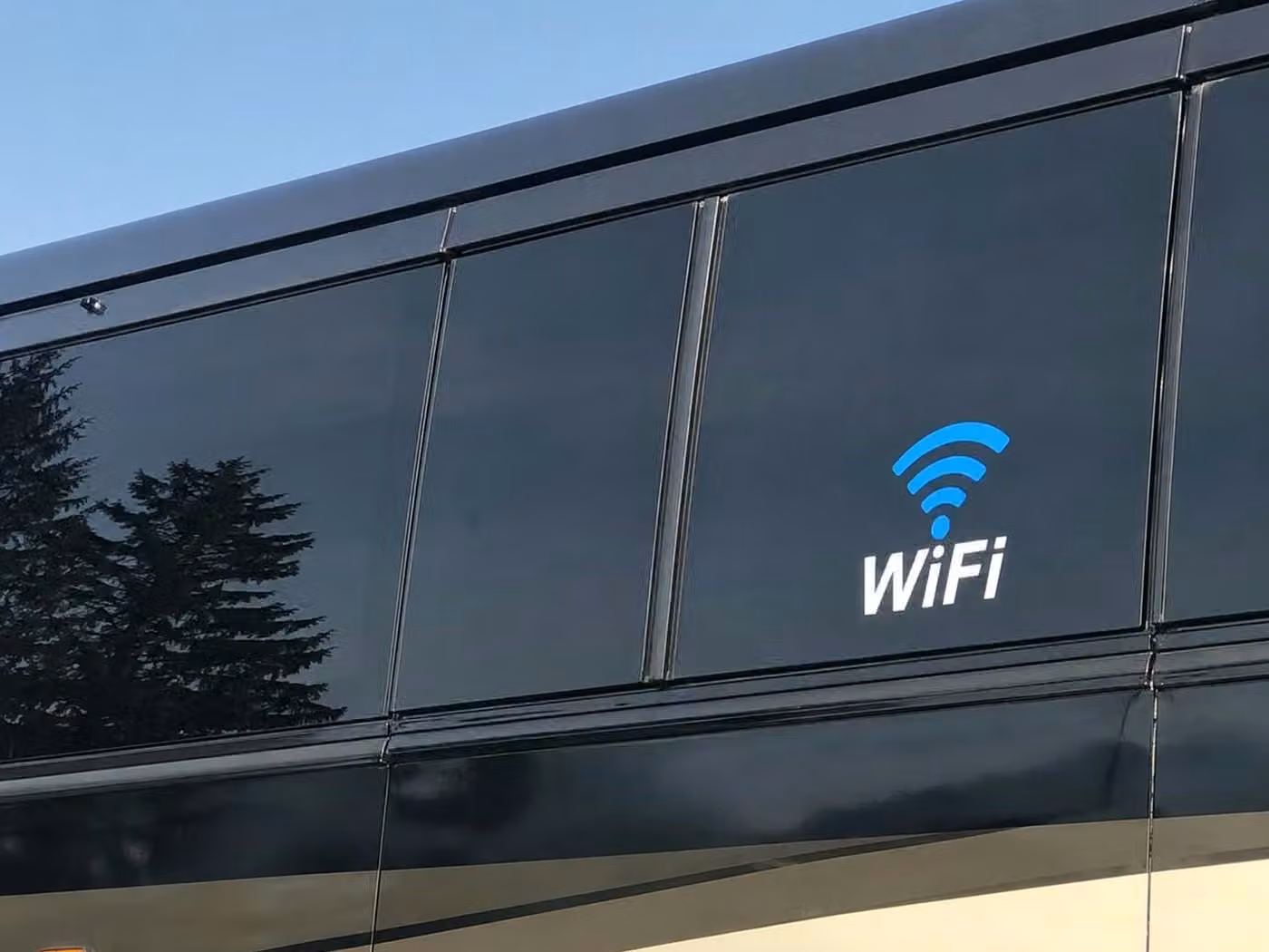 rome 25 passenger minibus wifi