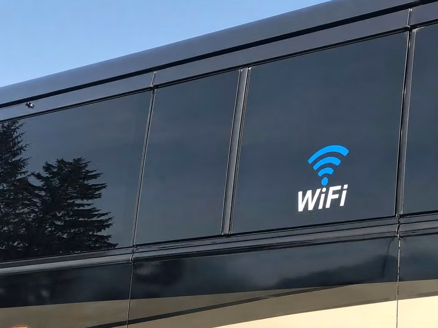 rome 30 passenger minibus wifi