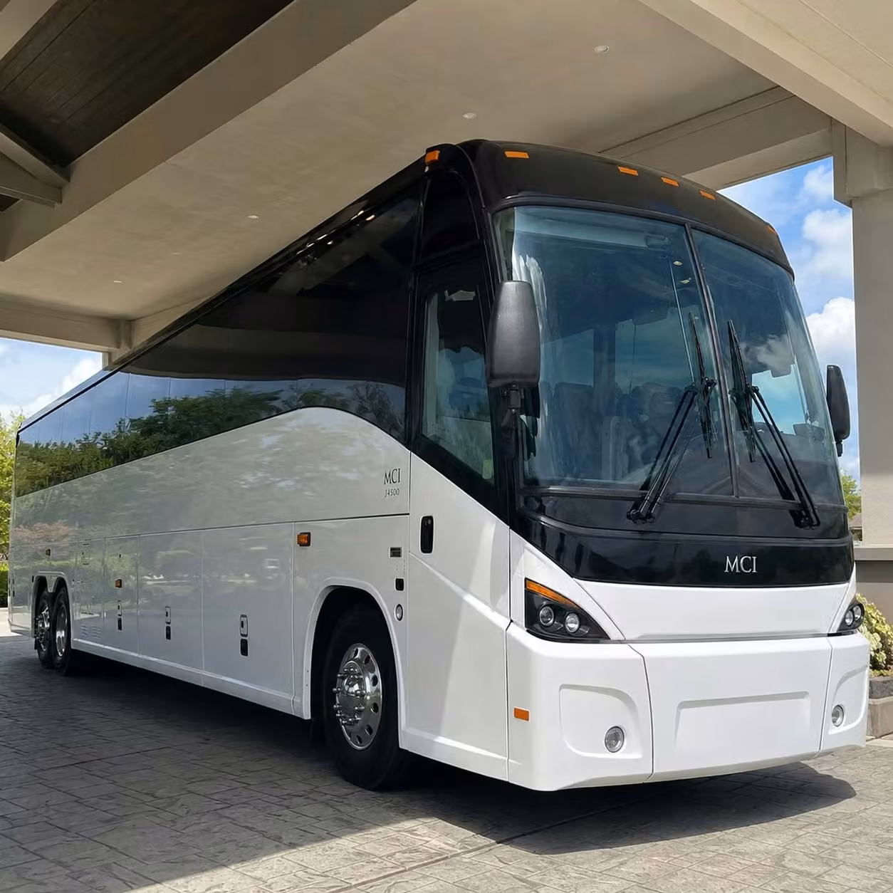 rome bus rentals for military reunions and special events