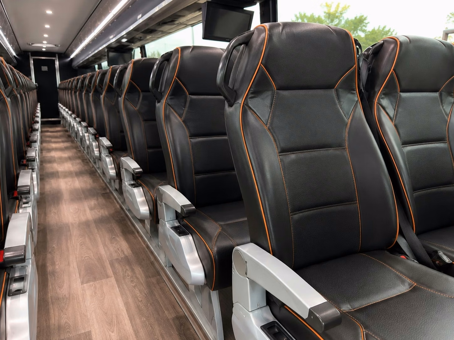 rome hotel to venue wedding guest shuttles in rome