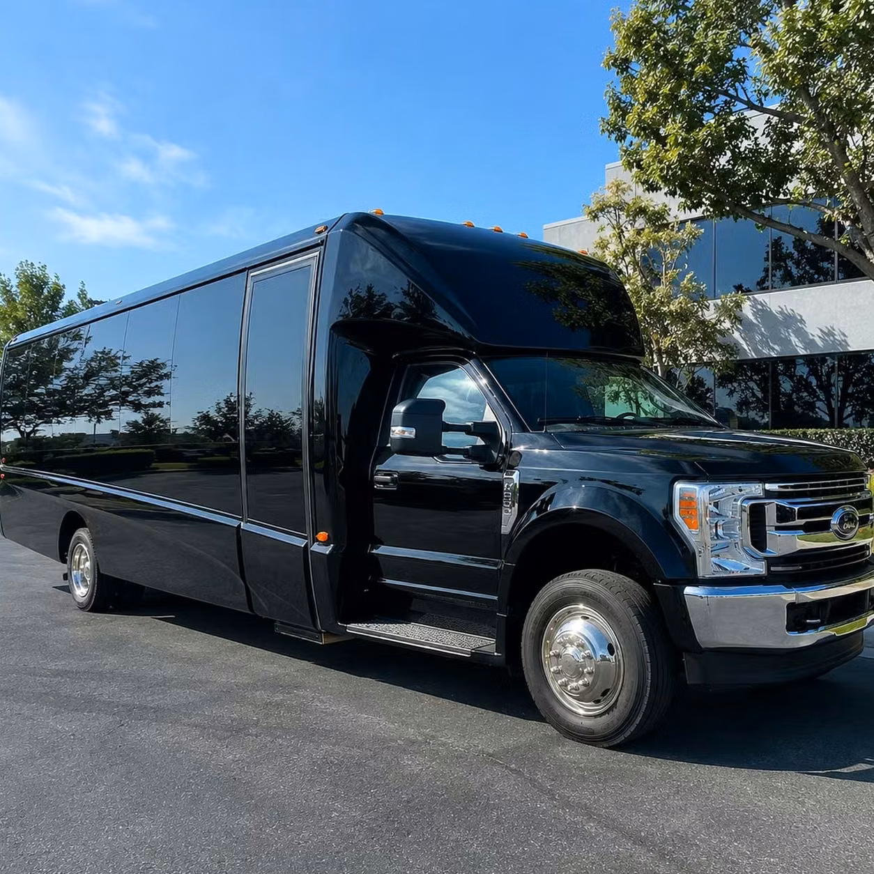 rome hourly round trip and all night prom bus packages in rome